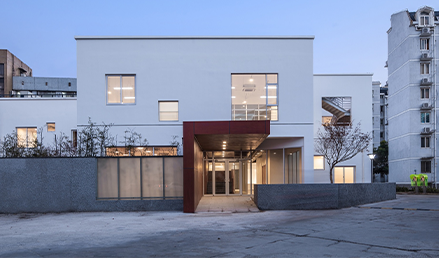 不銹鋼屏風隔斷市場競爭激烈 中小企業(yè)洗牌在即